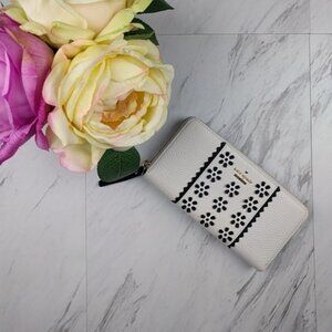 NWT Kate Spade Bryant Court‎ Neda Black White Wallet